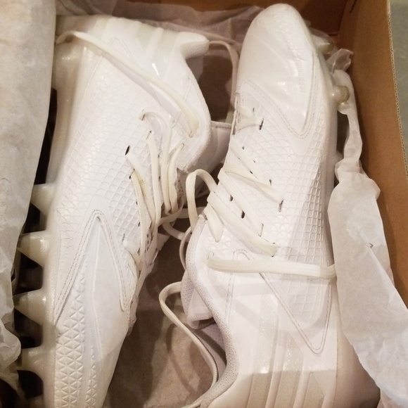 ADIDAS ULTRA BOOST (WHITEBLACK BOTTOM) Sneaker Freaker ADIDAS ULTRA BOOST (WHITEBLACK BOTTOM) Sneaker Freaker